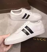 baskets unisexe gucci zapatos white two line